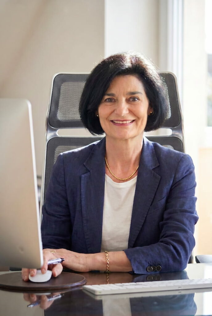 Portrait de Sandra Schuhler Bastian